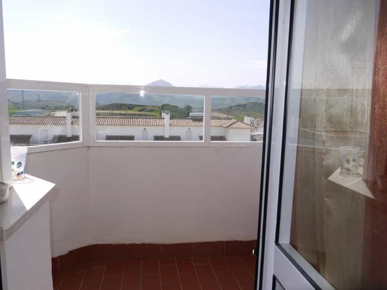 Condominium in Olvera, Andalusia 10980228