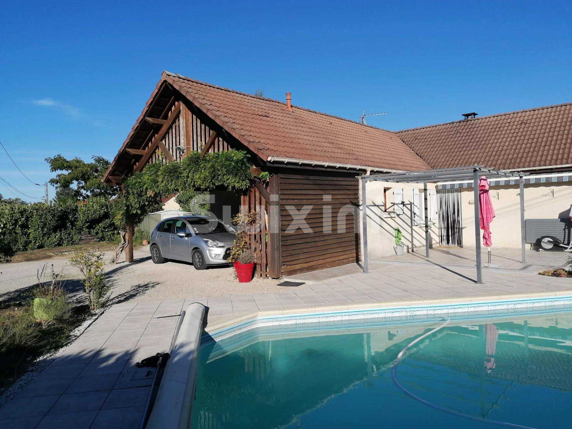 Huis in Relans, Bourgogne-Franche-Comte 10981657