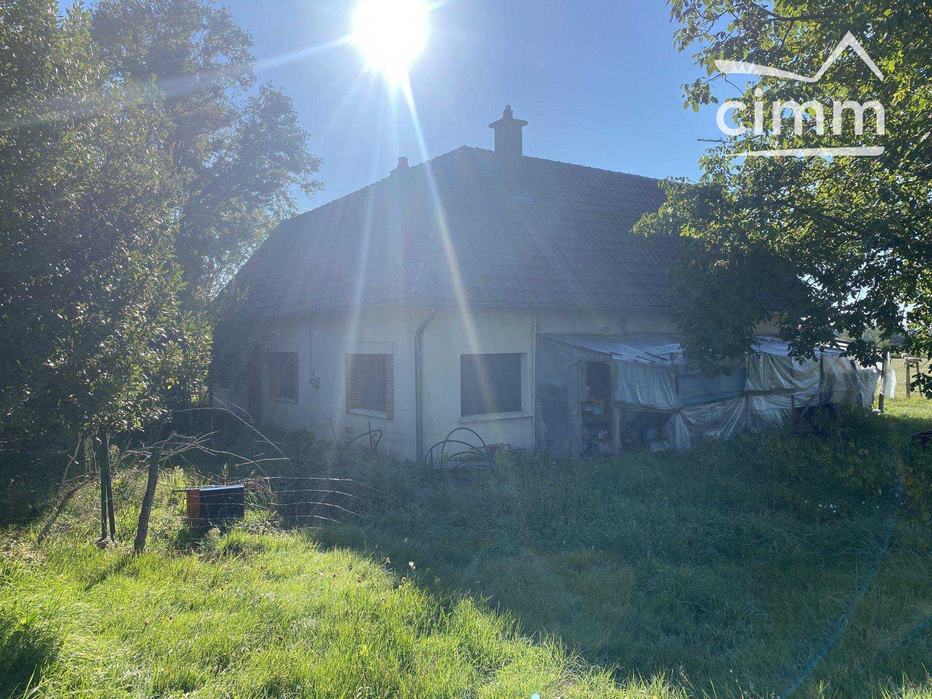 Rumah di Vaumas, Allier 10981696