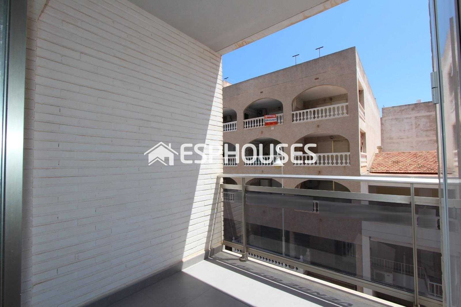 Condominium in Guardamar del Segura, Valencia 10981732
