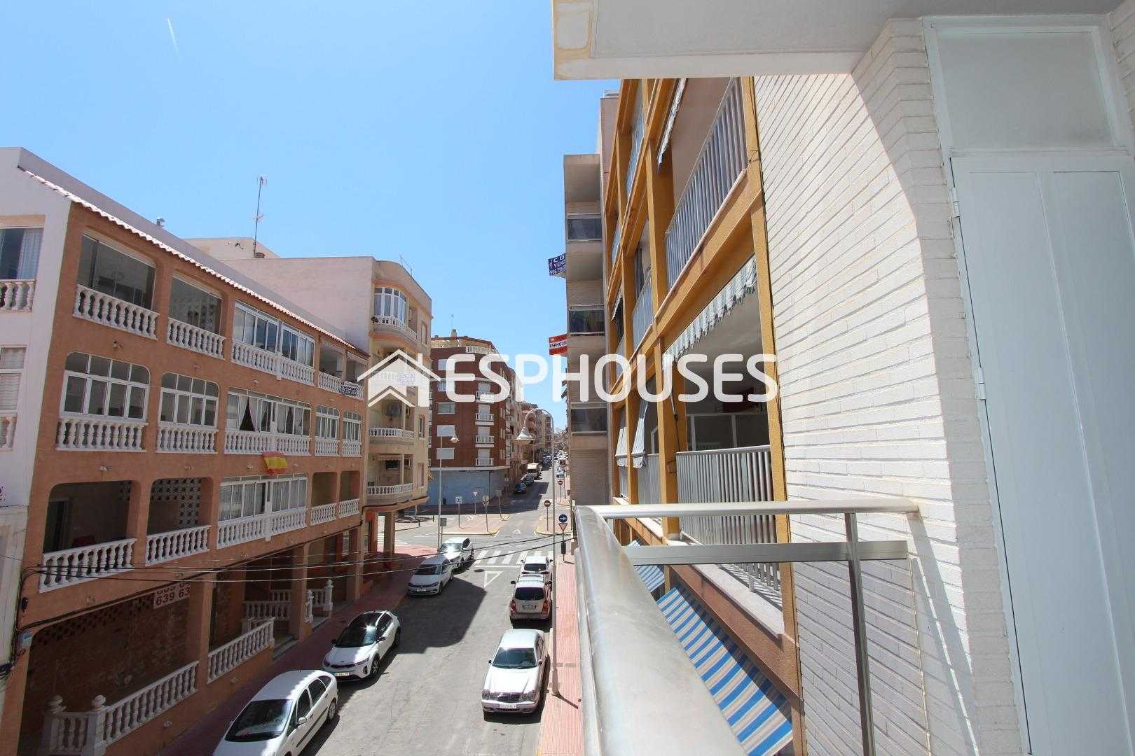 Condominium in Guardamar del Segura, Valencia 10981732