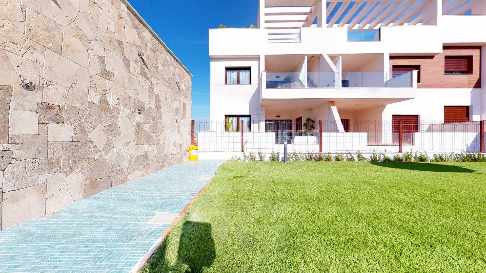 Condominium in La Marquesa, Valencia 10982475