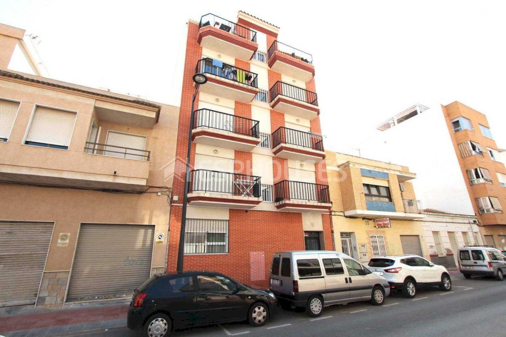 Квартира в Гуардамар дель Сегура, Валенсія 10982502