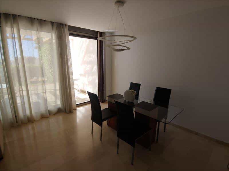 Condominium in Villajoyosa, Valencia 10983681