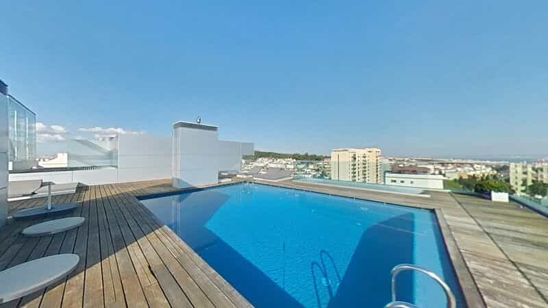 Condominium dans Lisbon, Lisbon 10984213