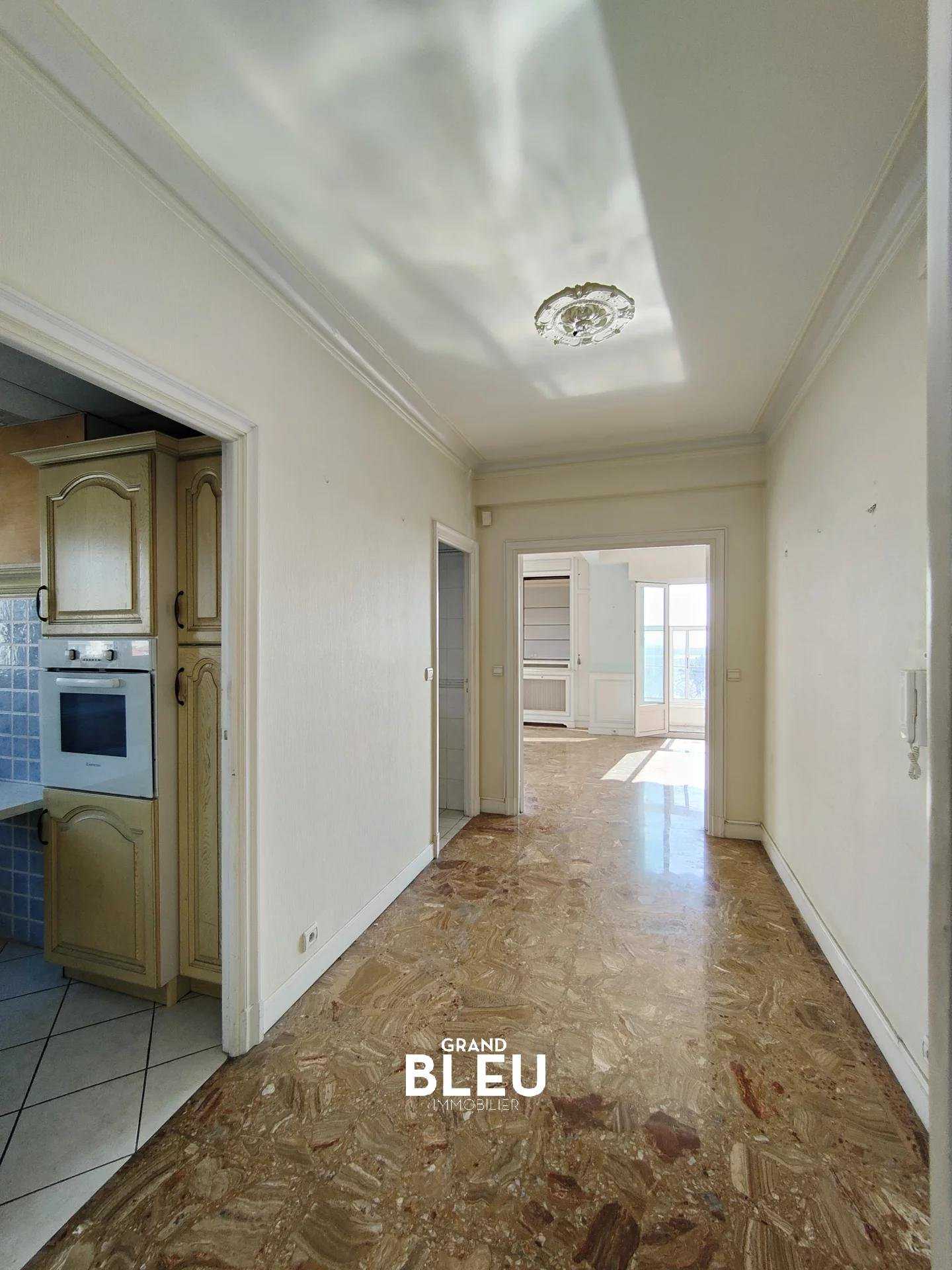 Condominium in Nice, Alpes-Maritimes 10985934