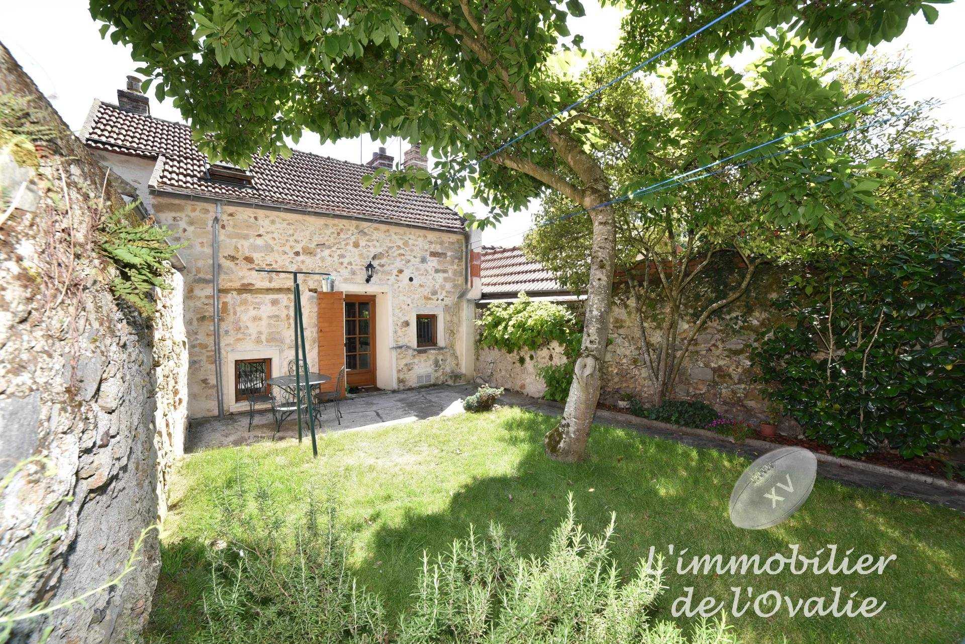 House in Marcoussis, Ile-de-France 10985939
