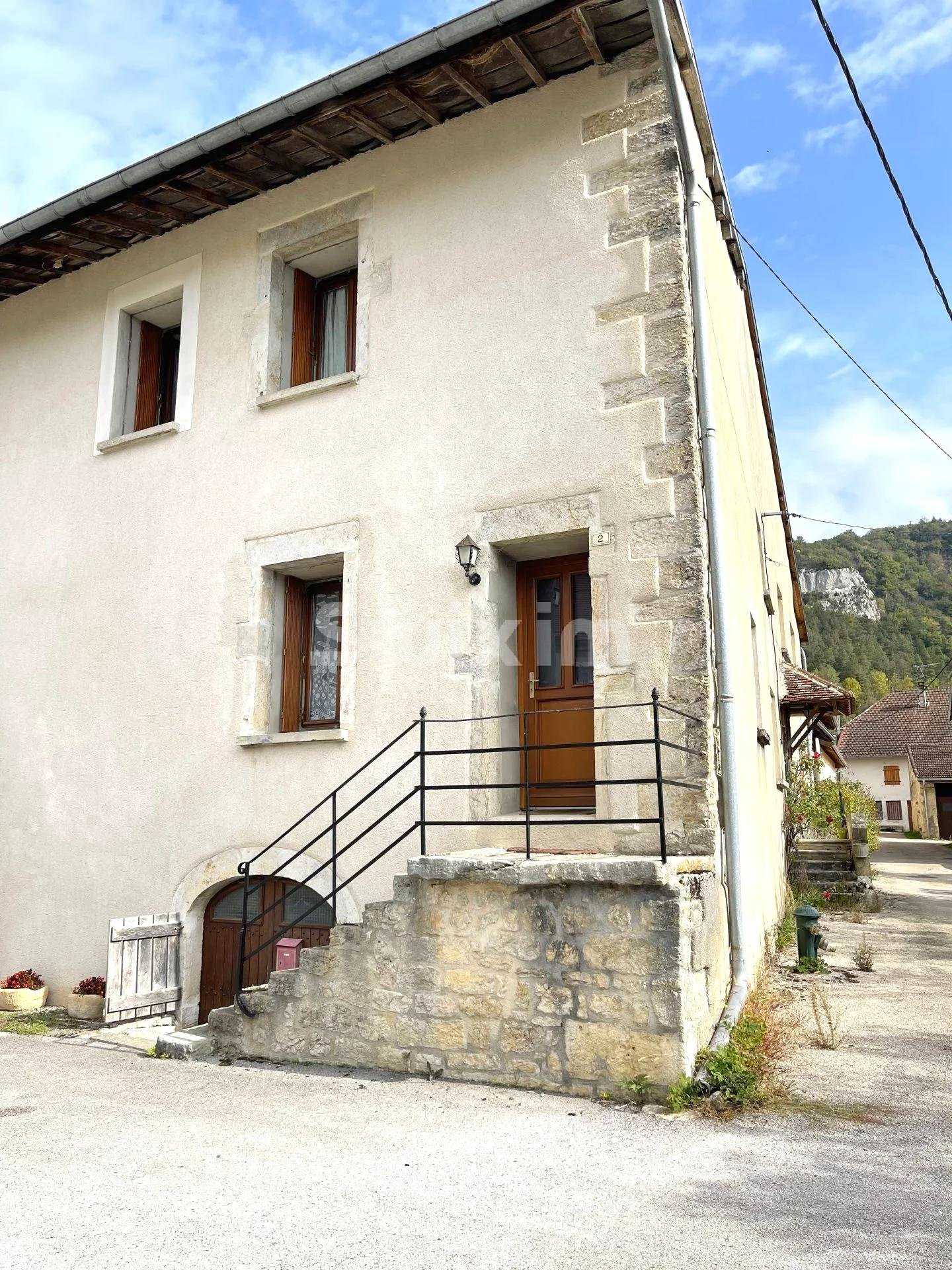 Rumah di Arinthod, Bourgogne-Franche-Comte 10985944