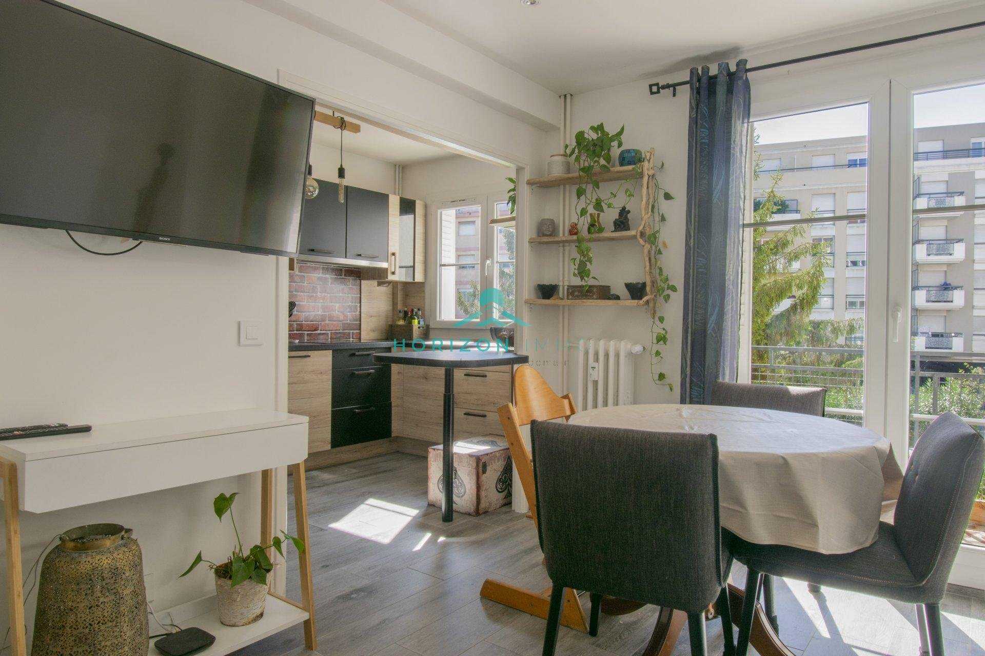 公寓 在 Saint-Laurent-du-Var, 普羅旺斯-阿爾卑斯-藍色海岸 10985955