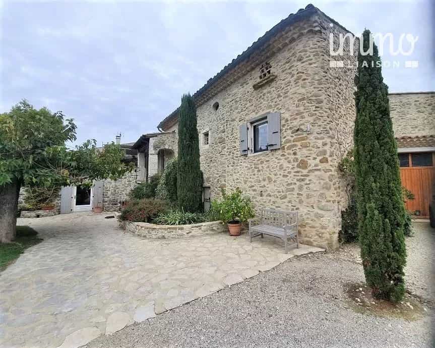 σπίτι σε Pont-de-Barret, Drôme 10986002