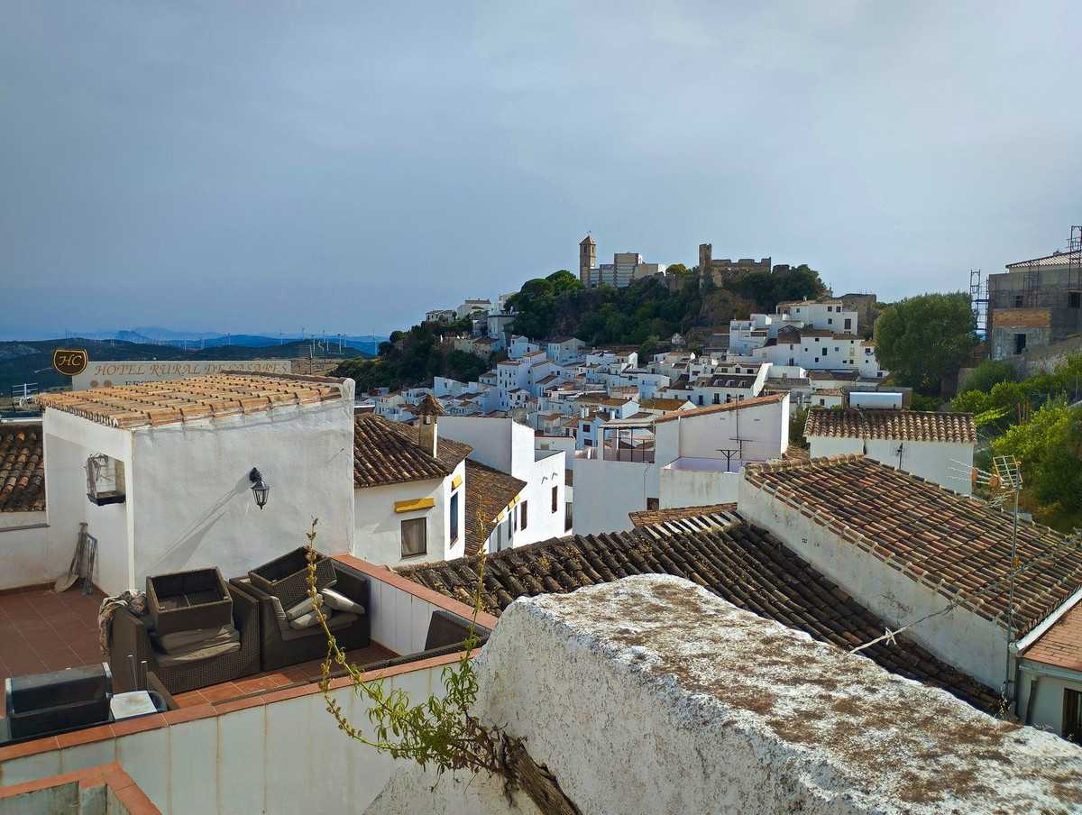 Industrieel in Casares, Andalusië 10988339