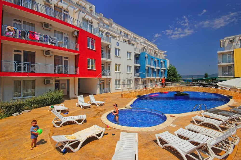 Condominium in Sunny Beach, Burgas 10988733