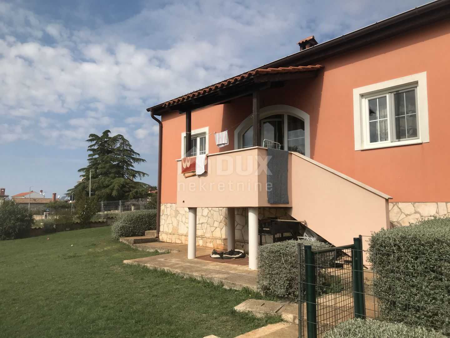 House in Bale, Istarska Zupanija 10989038