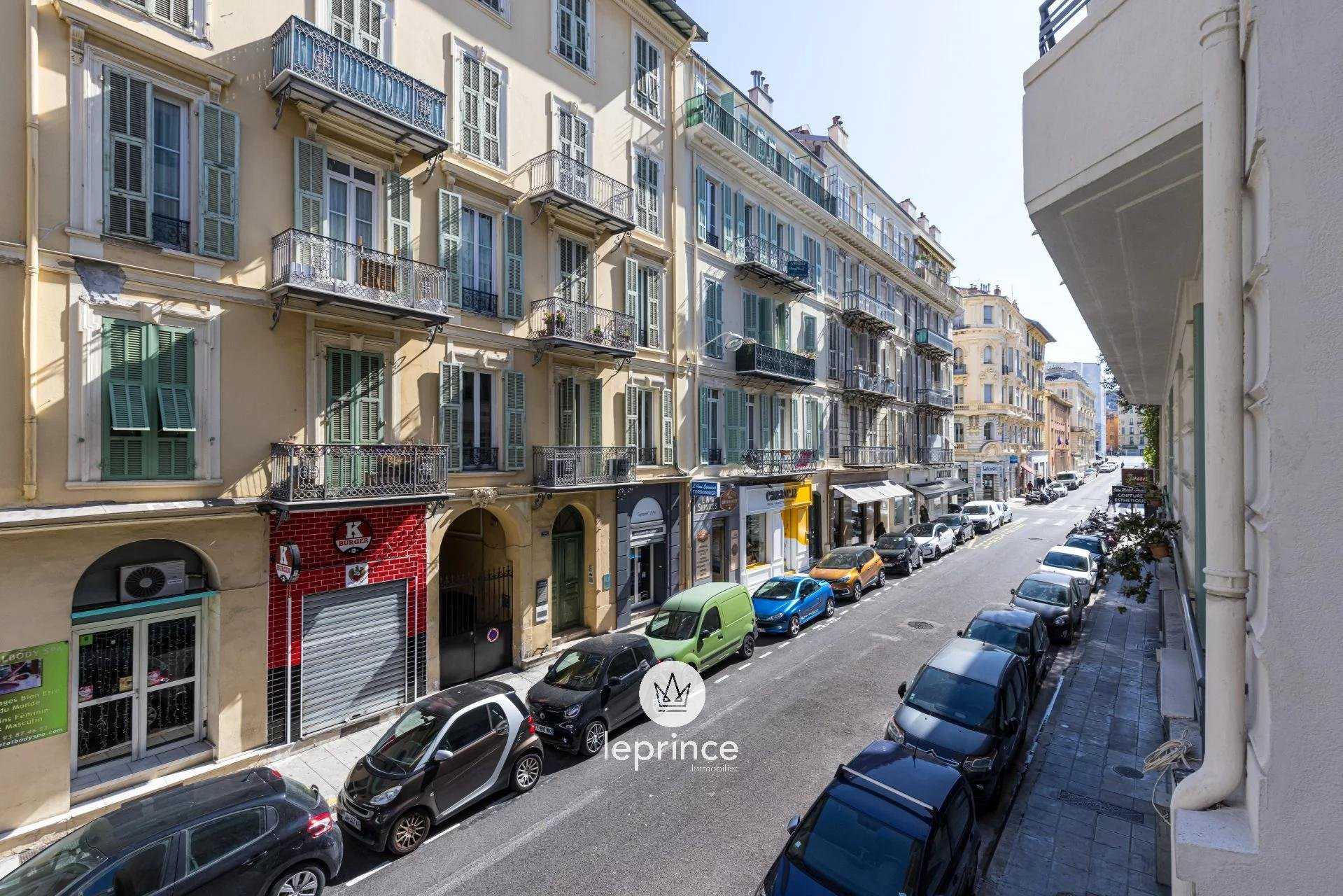 公寓 在 Nice, Alpes-Maritimes 10990591