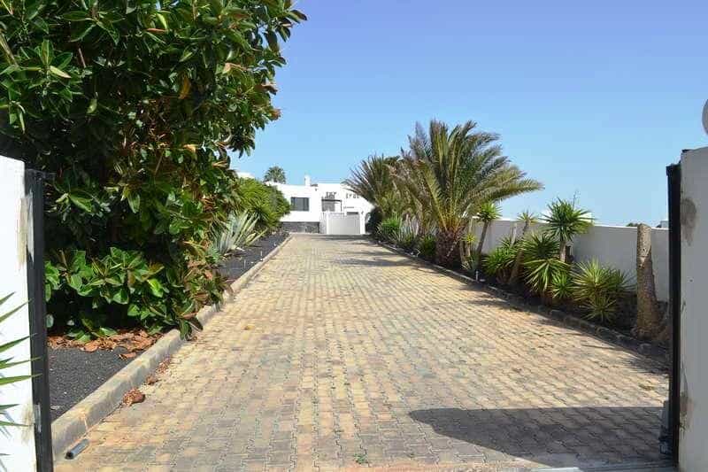 House in Conil, Canary Islands 10990686