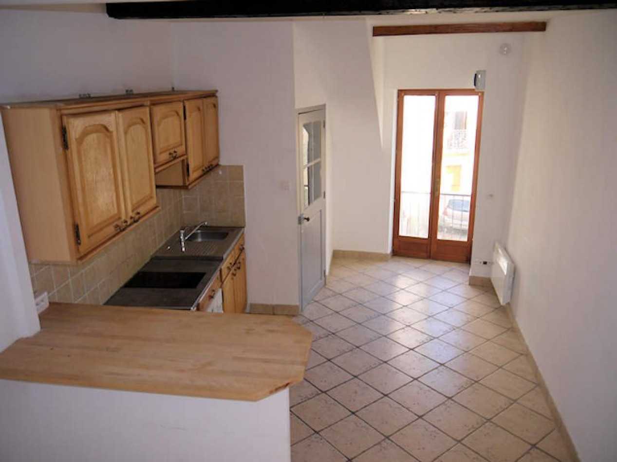 rumah dalam Corneilhan, Occitanie 10990772