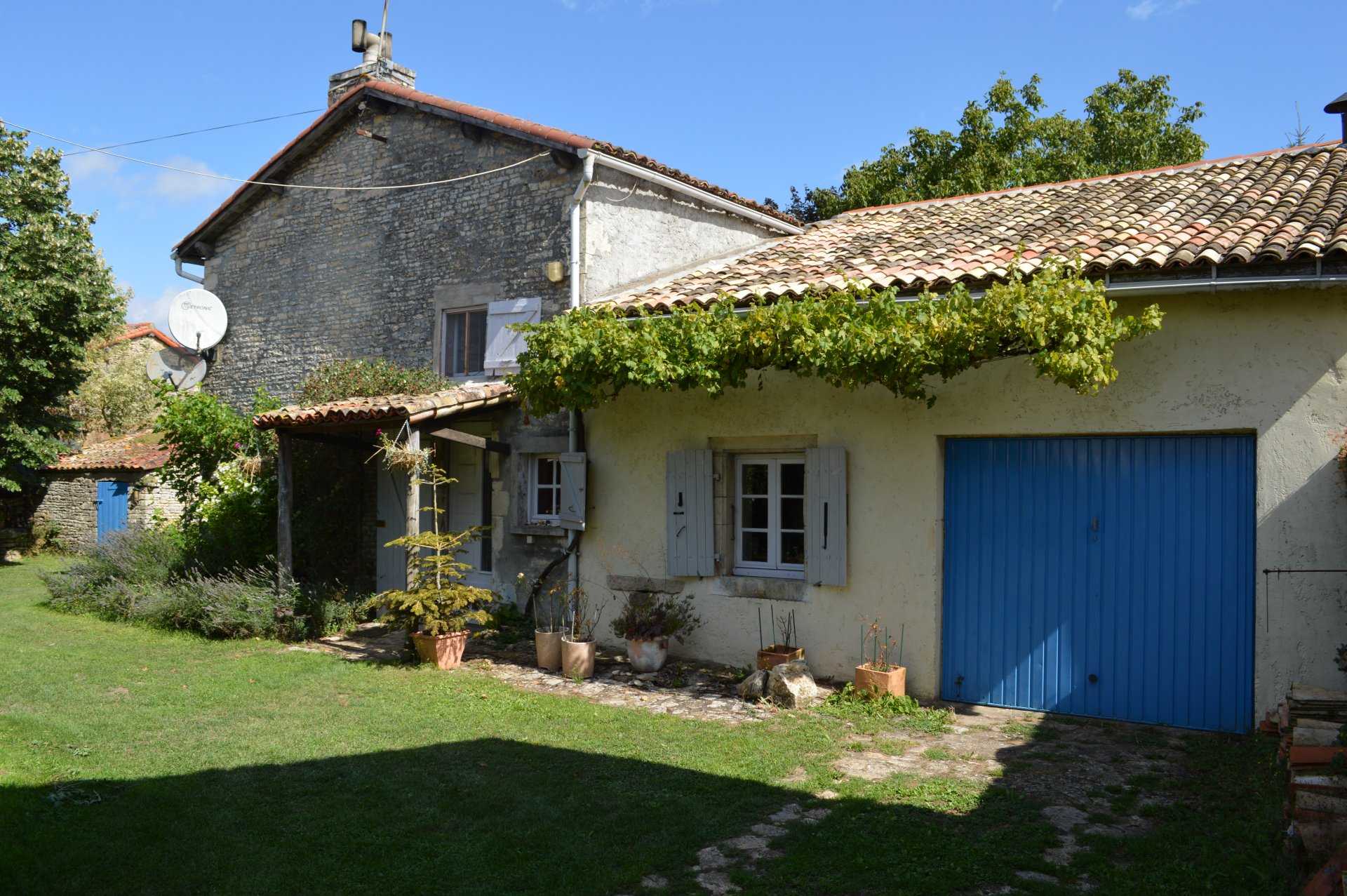rumah dalam Vanzay, Nouvelle-Aquitaine 10990785