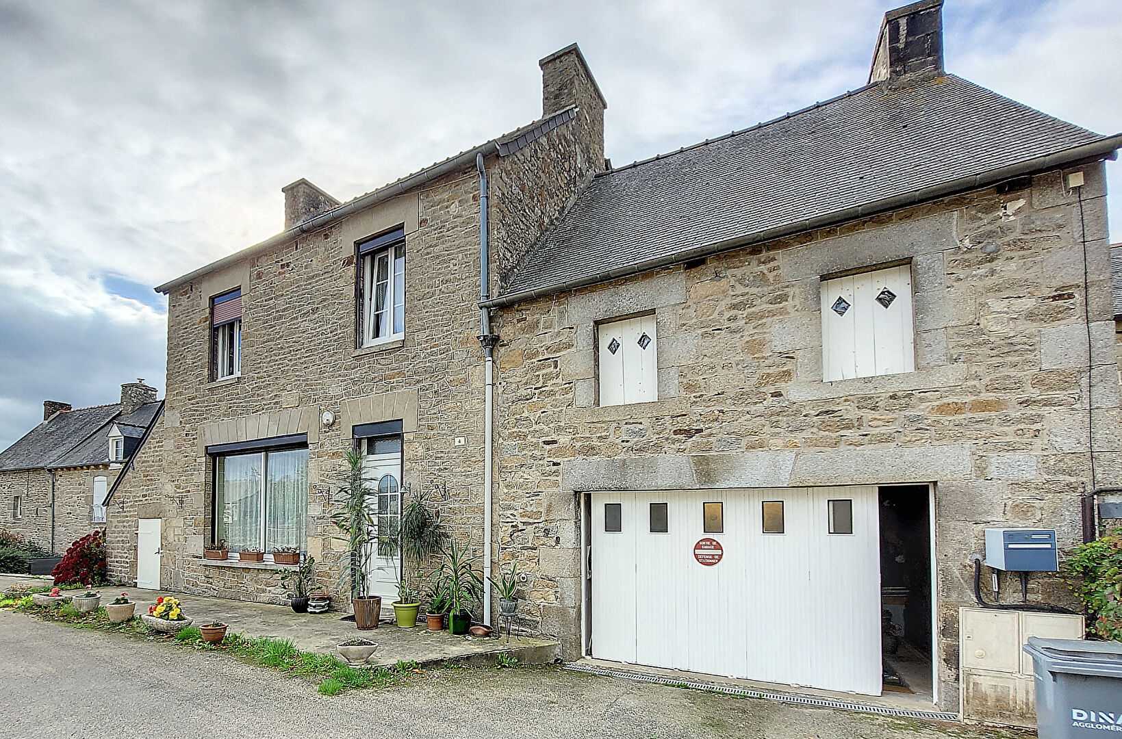 House in Jugon-les-Lacs, Bretagne 10990927