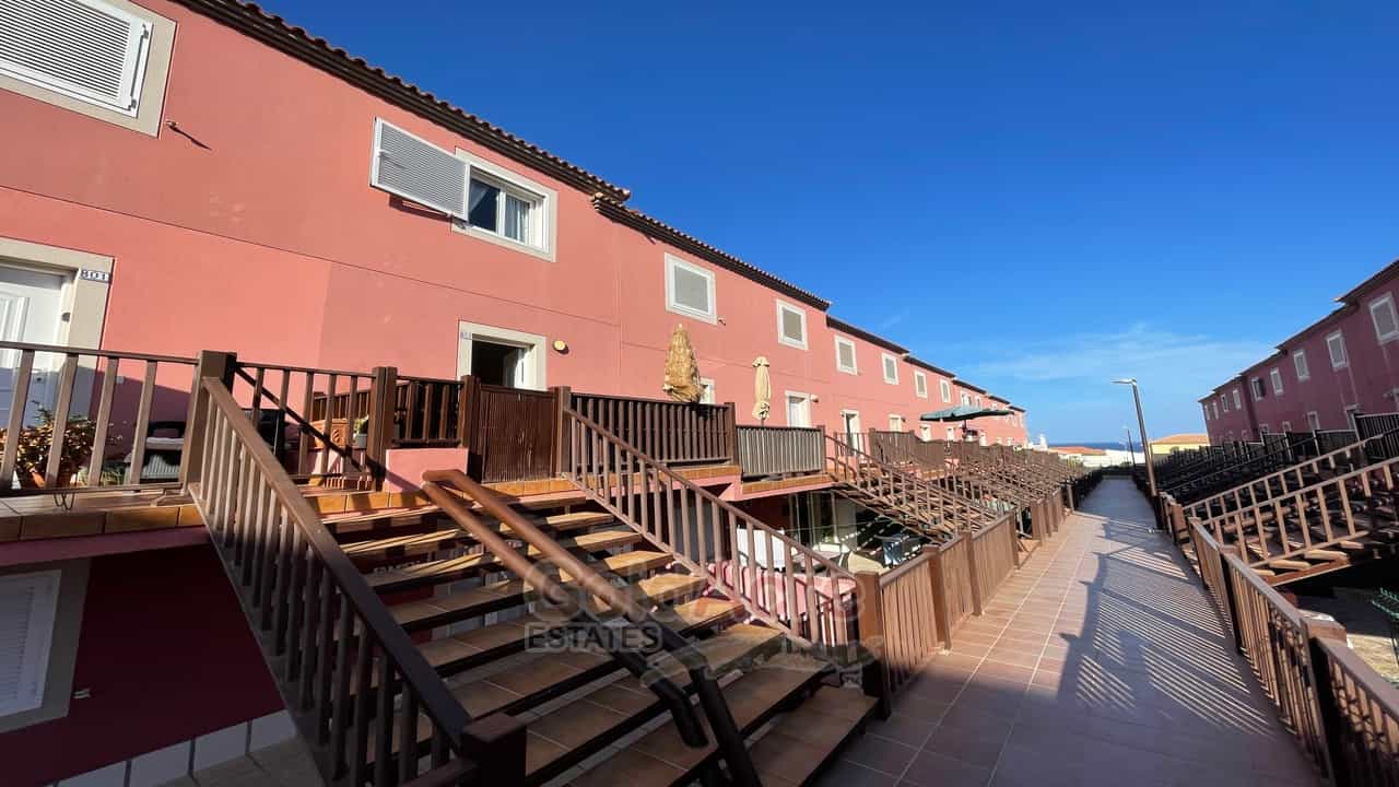 House in Puerto del Rosario, Canary Islands 10990987