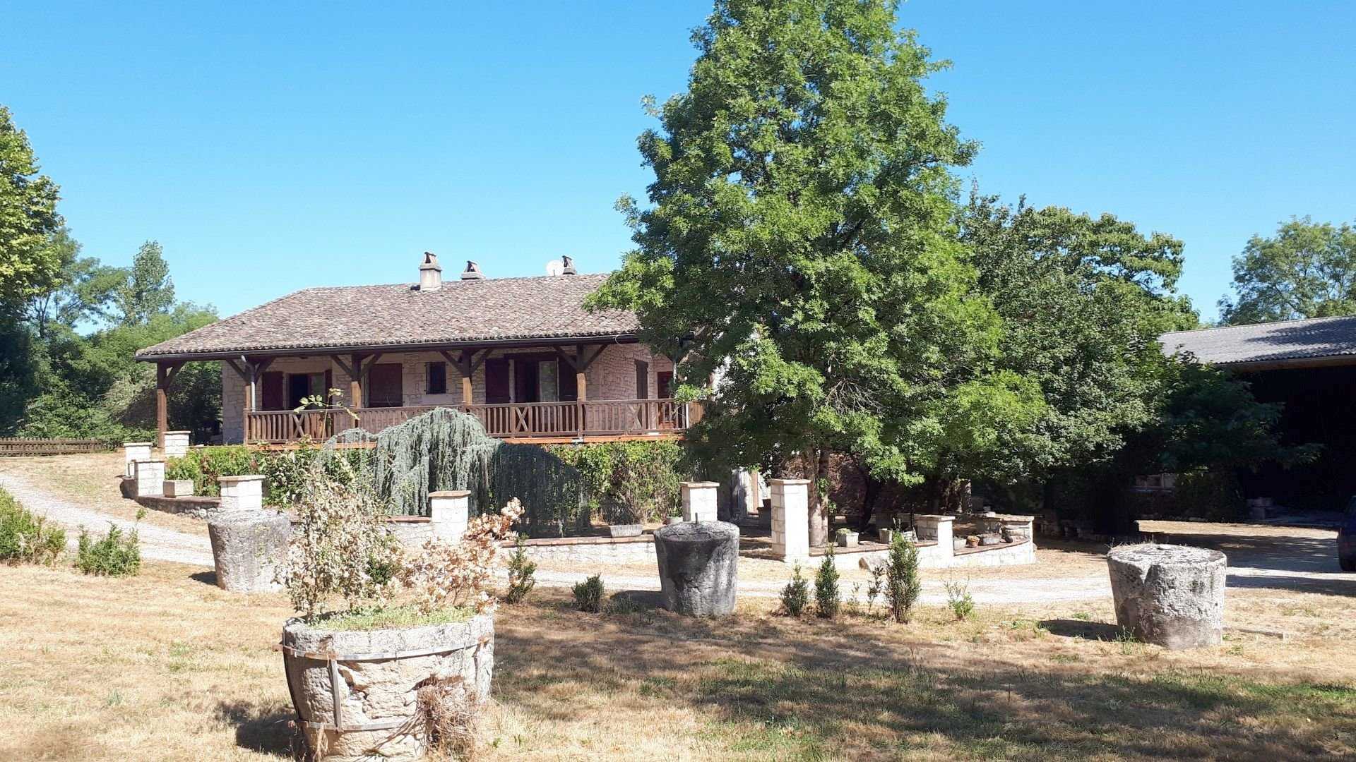 House in Montaigu-de-Quercy, Occitanie 10991230