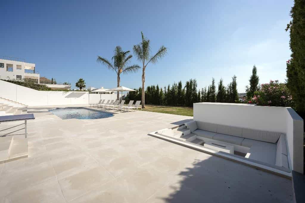 House in Marbella, Andalucía 10991231