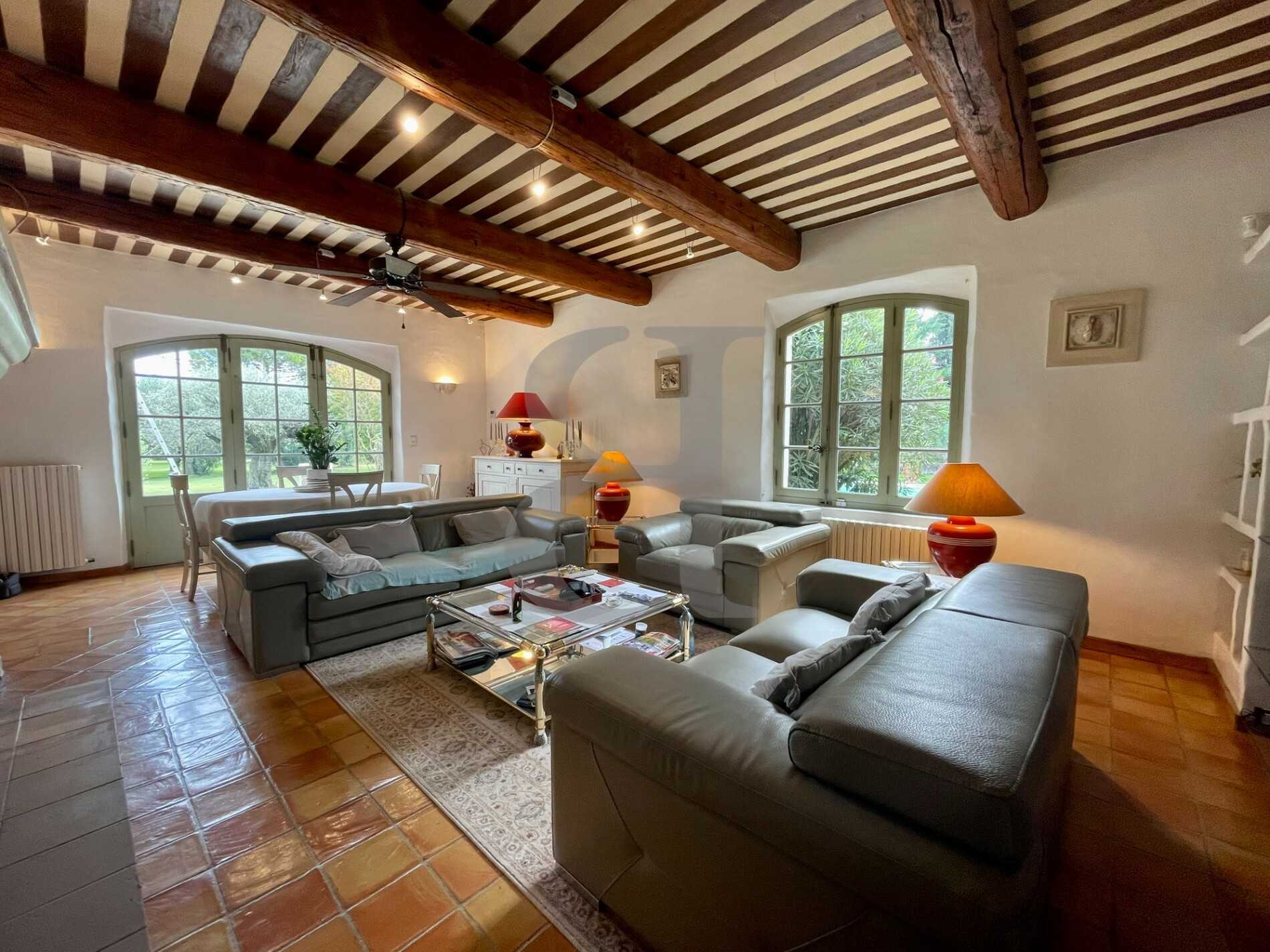 Huis in Graveson, Provence-Alpes-Côte d'Azur 10991425