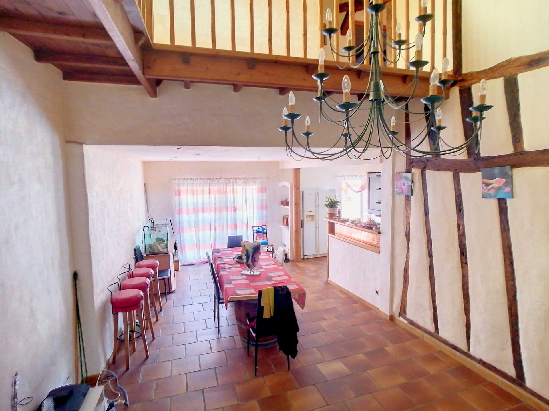 жилой дом в Éauze, Occitanie 10991444