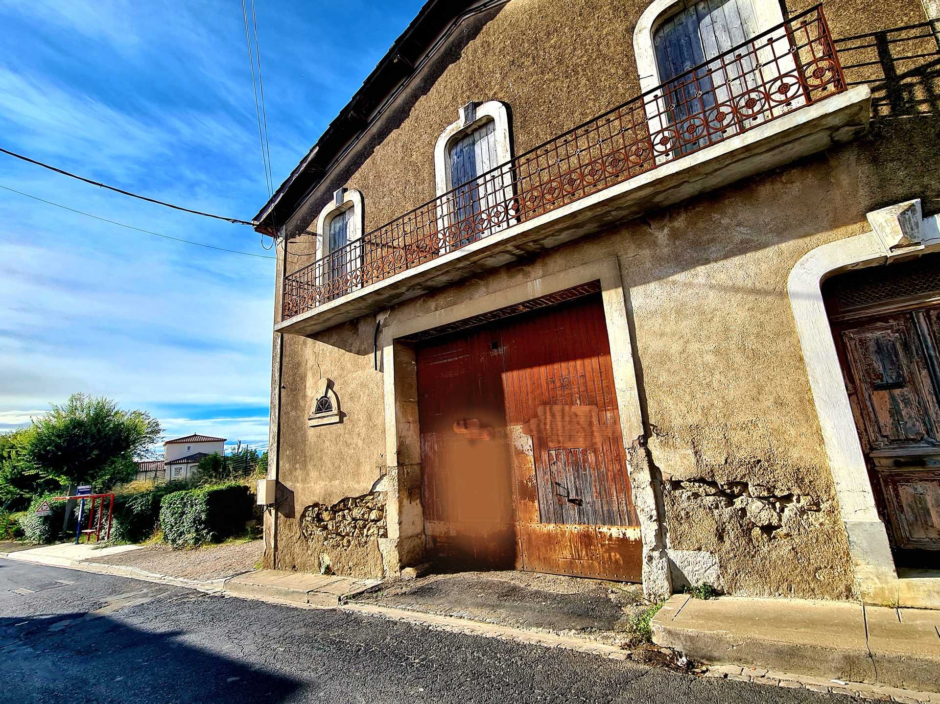 मकान में Autignac, Occitanie 10991497