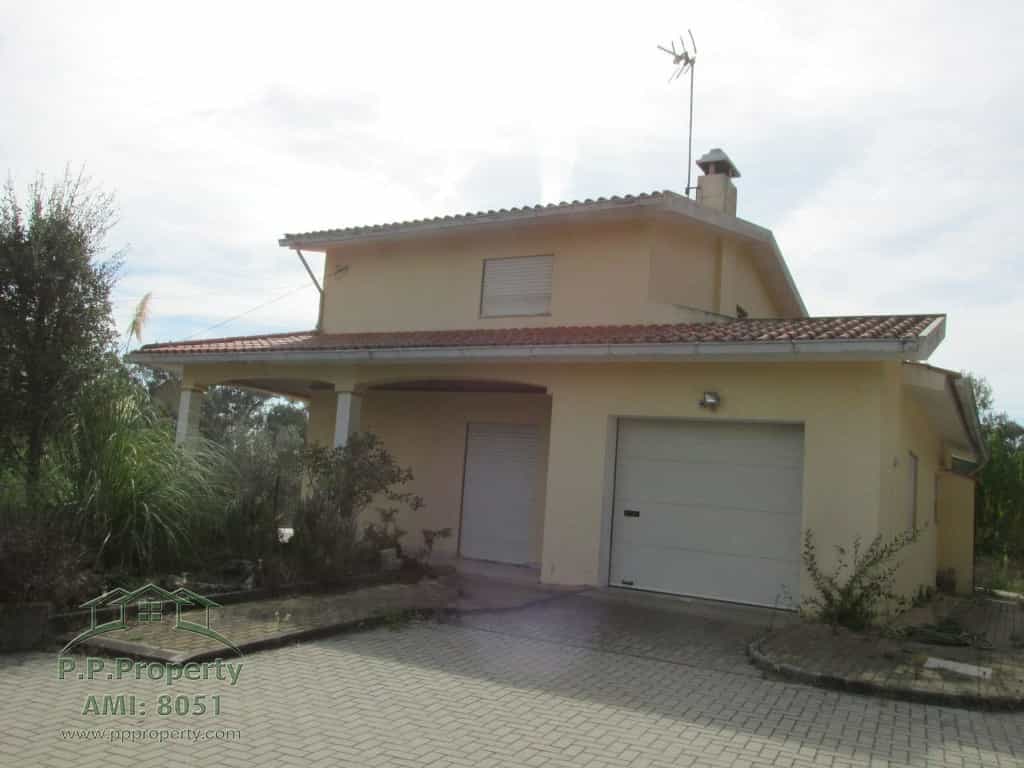 House in Miranda do Corvo, Coimbra District 10991514