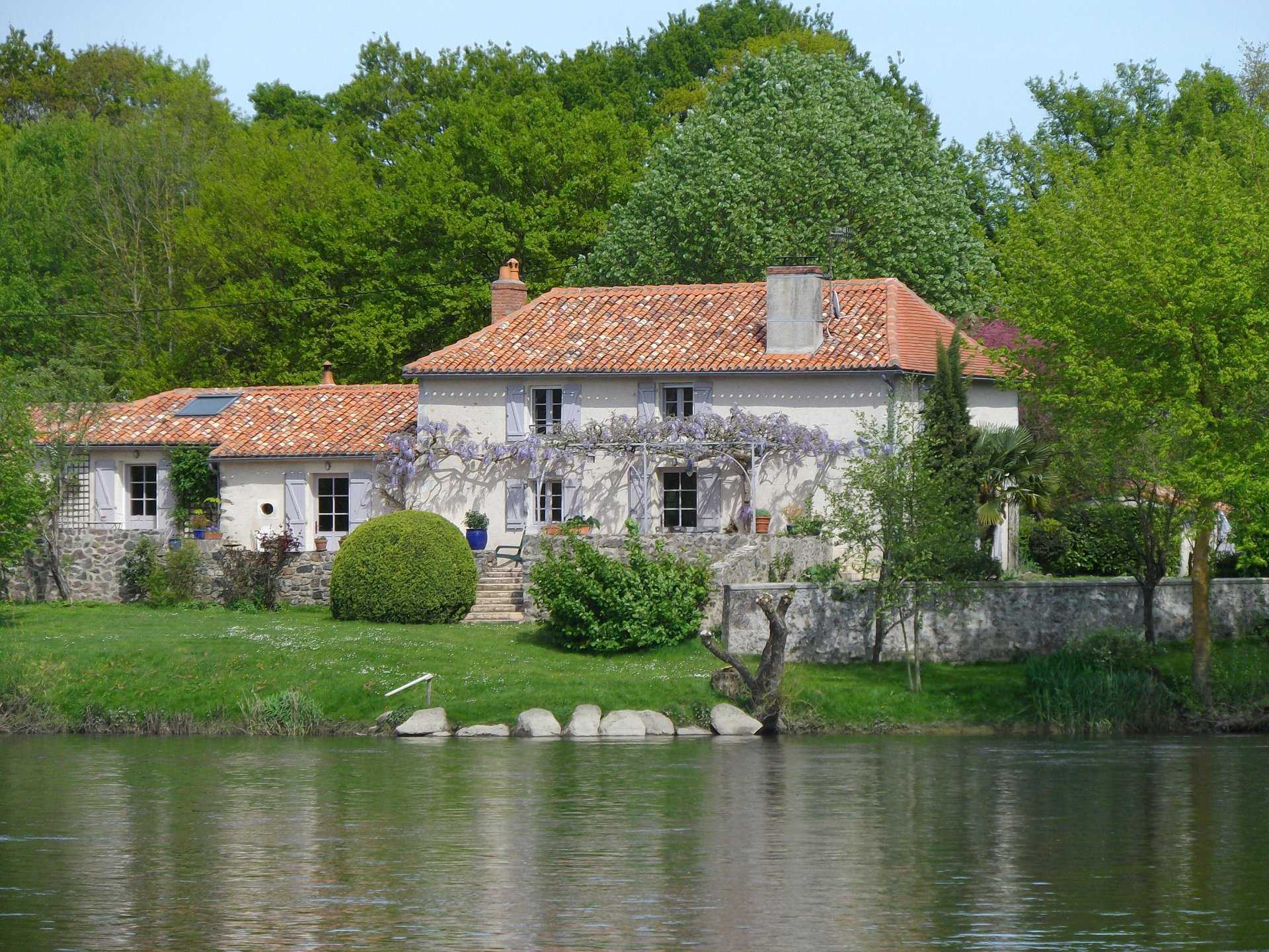 Talo sisään Persac, Nouvelle-Aquitaine 10991588