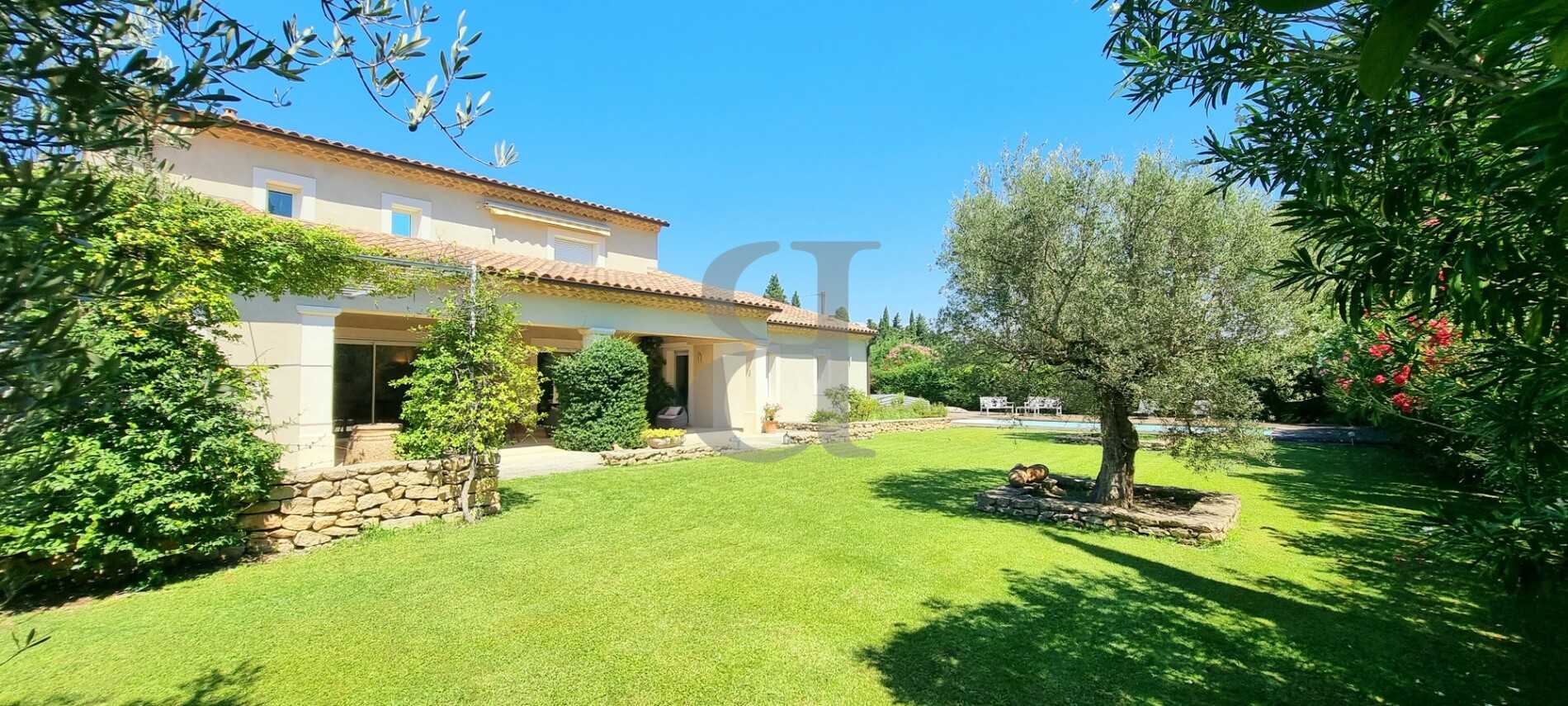 House in Barbentane, Provence-Alpes-Cote d'Azur 10991794