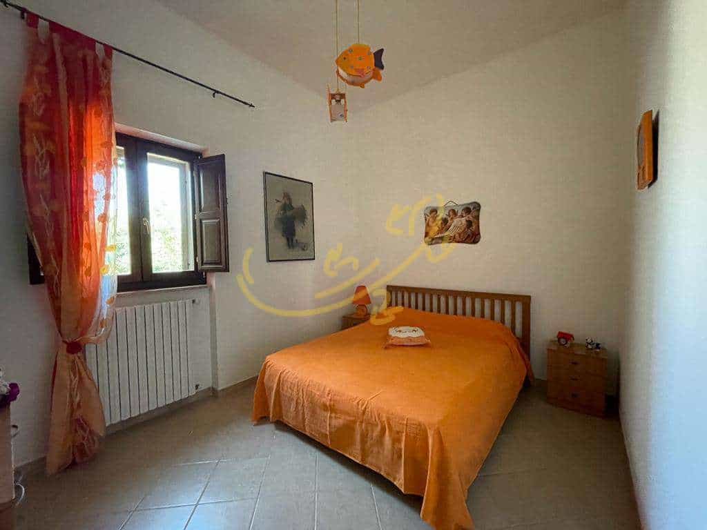 Будинок в , Apulia 10991799