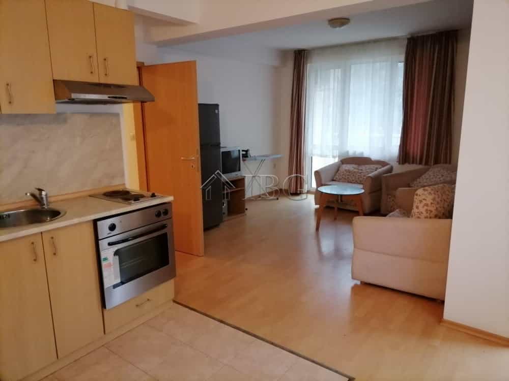 Condominium in Nesebar, Burgas 10992200