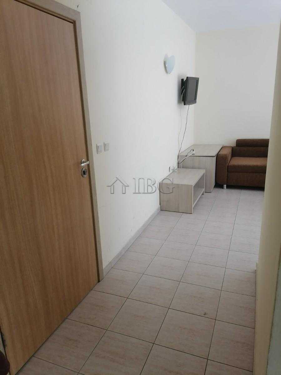 Condominium in Nesebar, Burgas 10992427