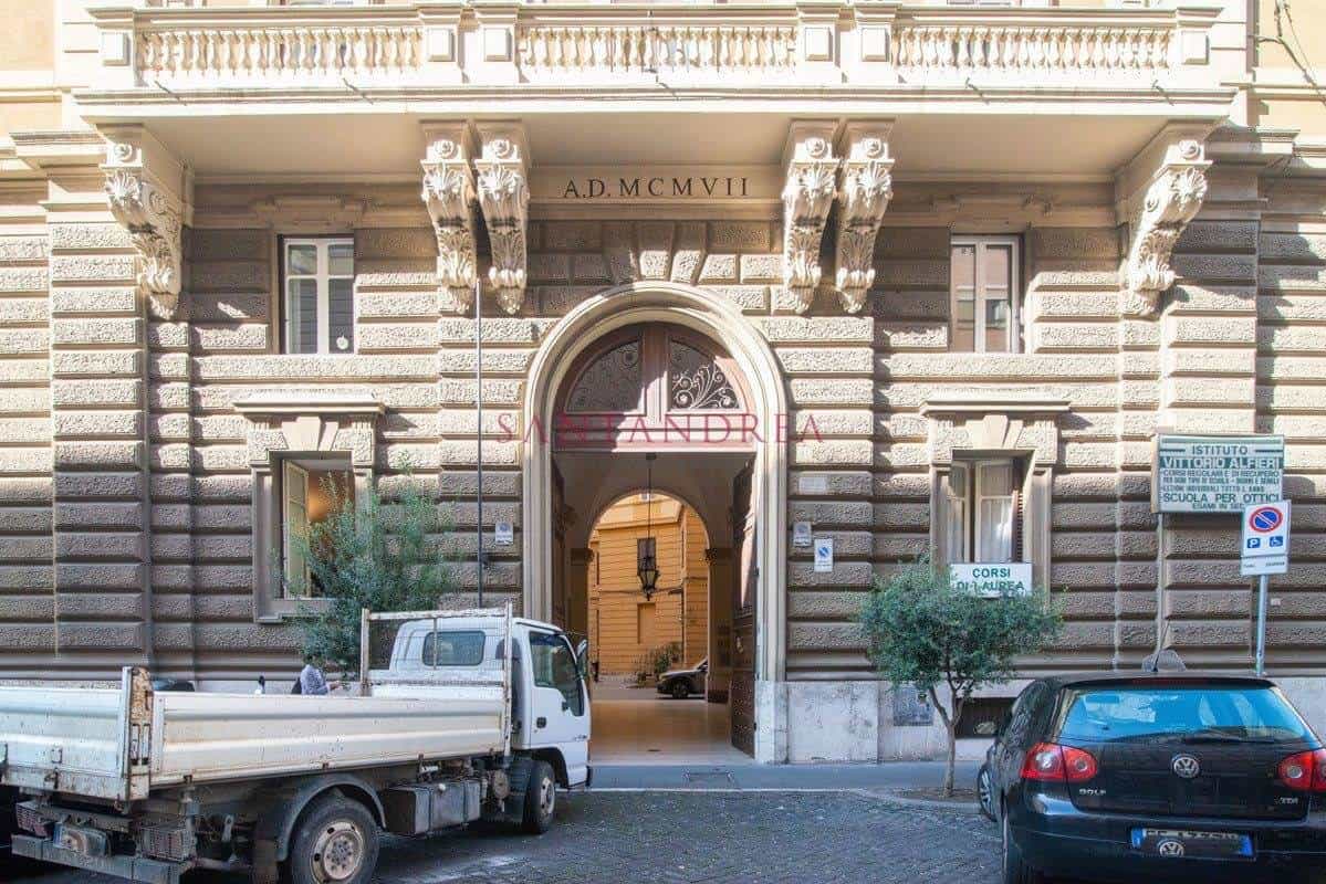 Office in Rome, Lazio 10992428