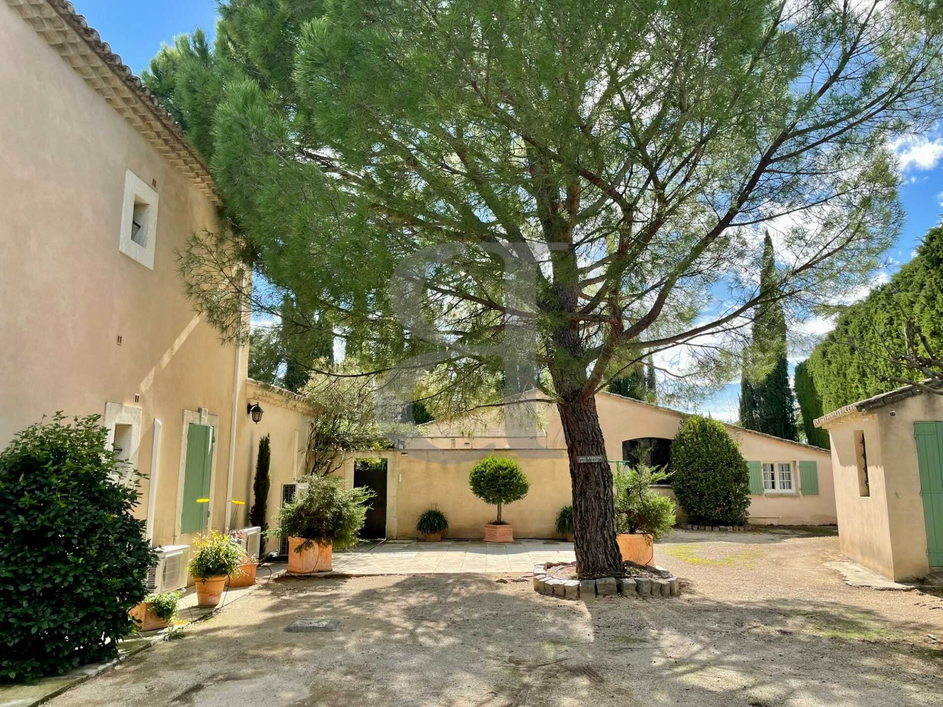 Huis in Graveson, Provence-Alpes-Côte d'Azur 10992445