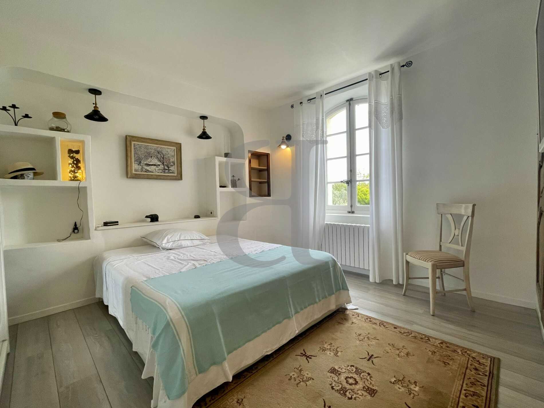 House in Graveson, Provence-Alpes-Côte d'Azur 10992445
