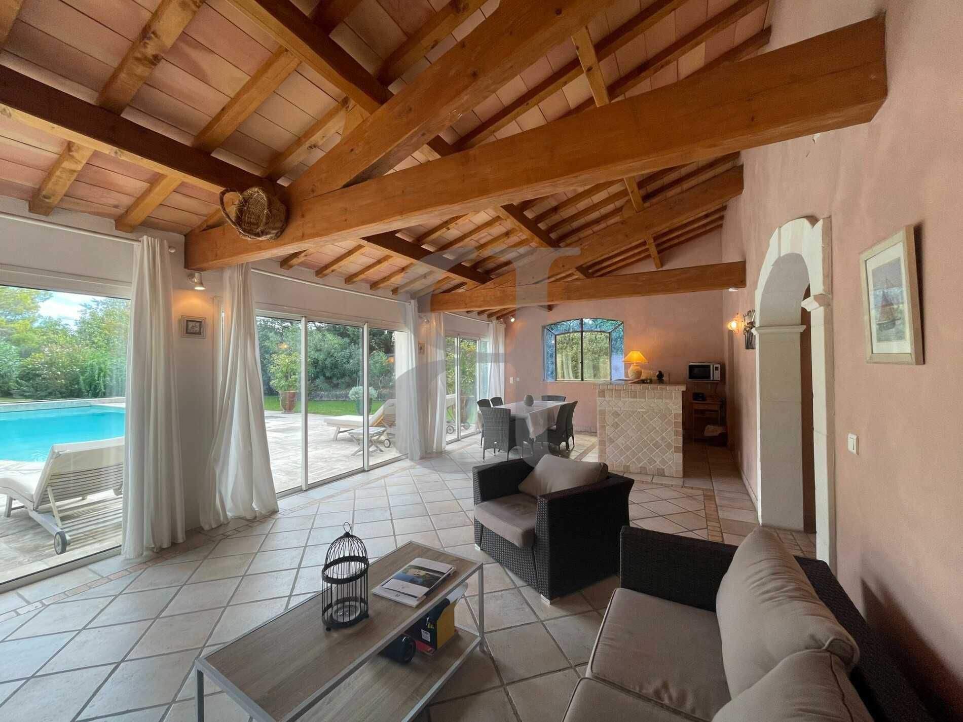 Huis in Graveson, Provence-Alpes-Côte d'Azur 10992445
