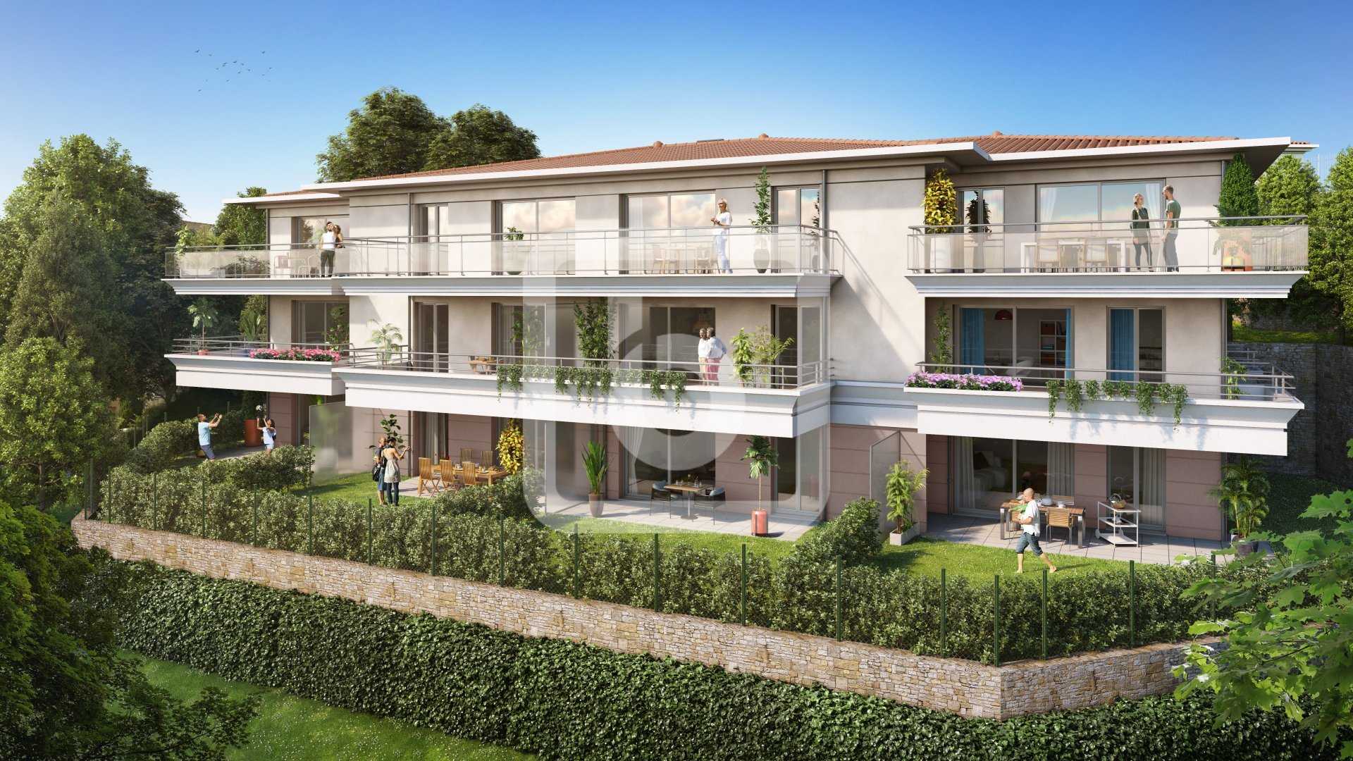 Condominium in Le Four-a-Chaux, Provence-Alpes-Cote d'Azur 10992459