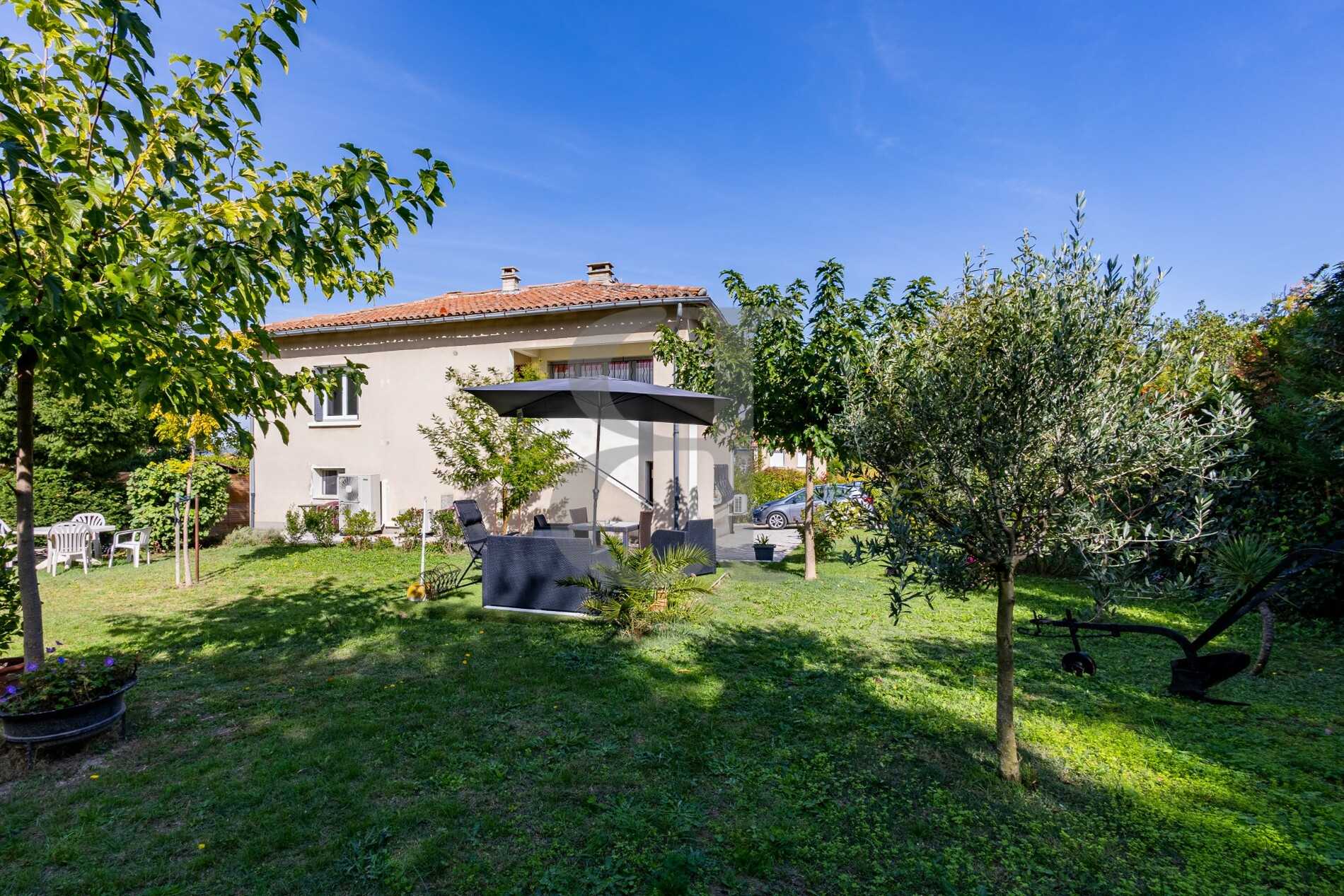 casa no Saint-Didier, Provença-Alpes-Costa Azul 10992552