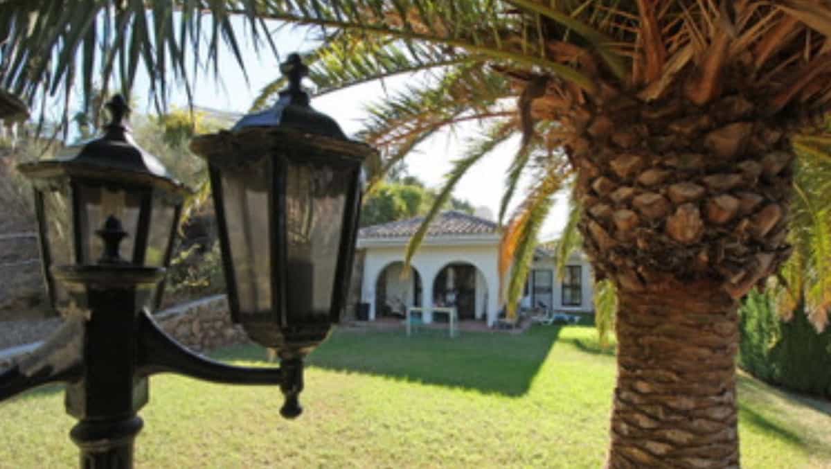 жилой дом в Алаурин-эль-Гранде, Андалусия 10992575