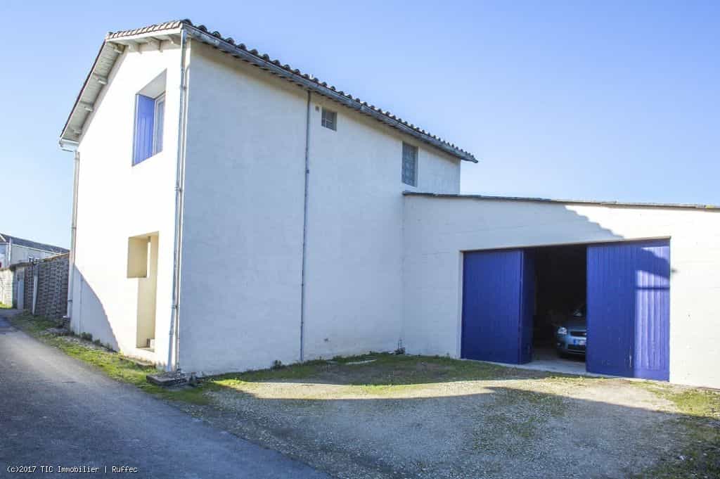 Hus i Bernac, Nouvelle-Aquitaine 10992862