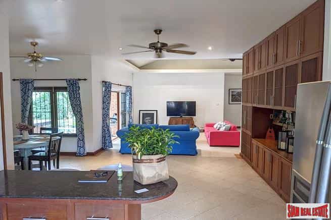 House in Chalong, Phuket 10993485