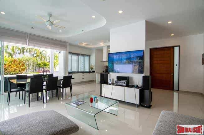 House in Chalong, Phuket 10993810