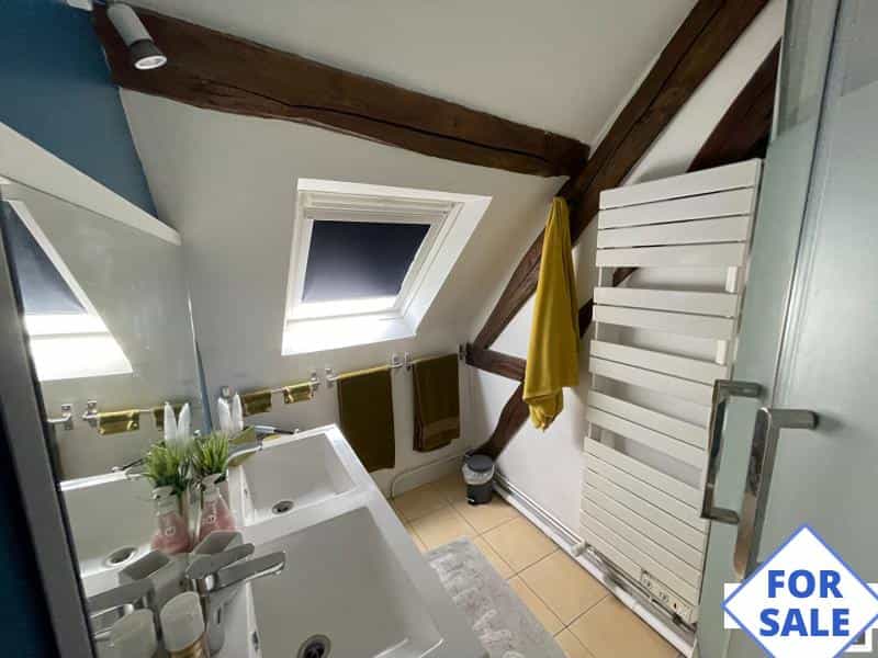 House in Mamers, Pays de la Loire 10993834