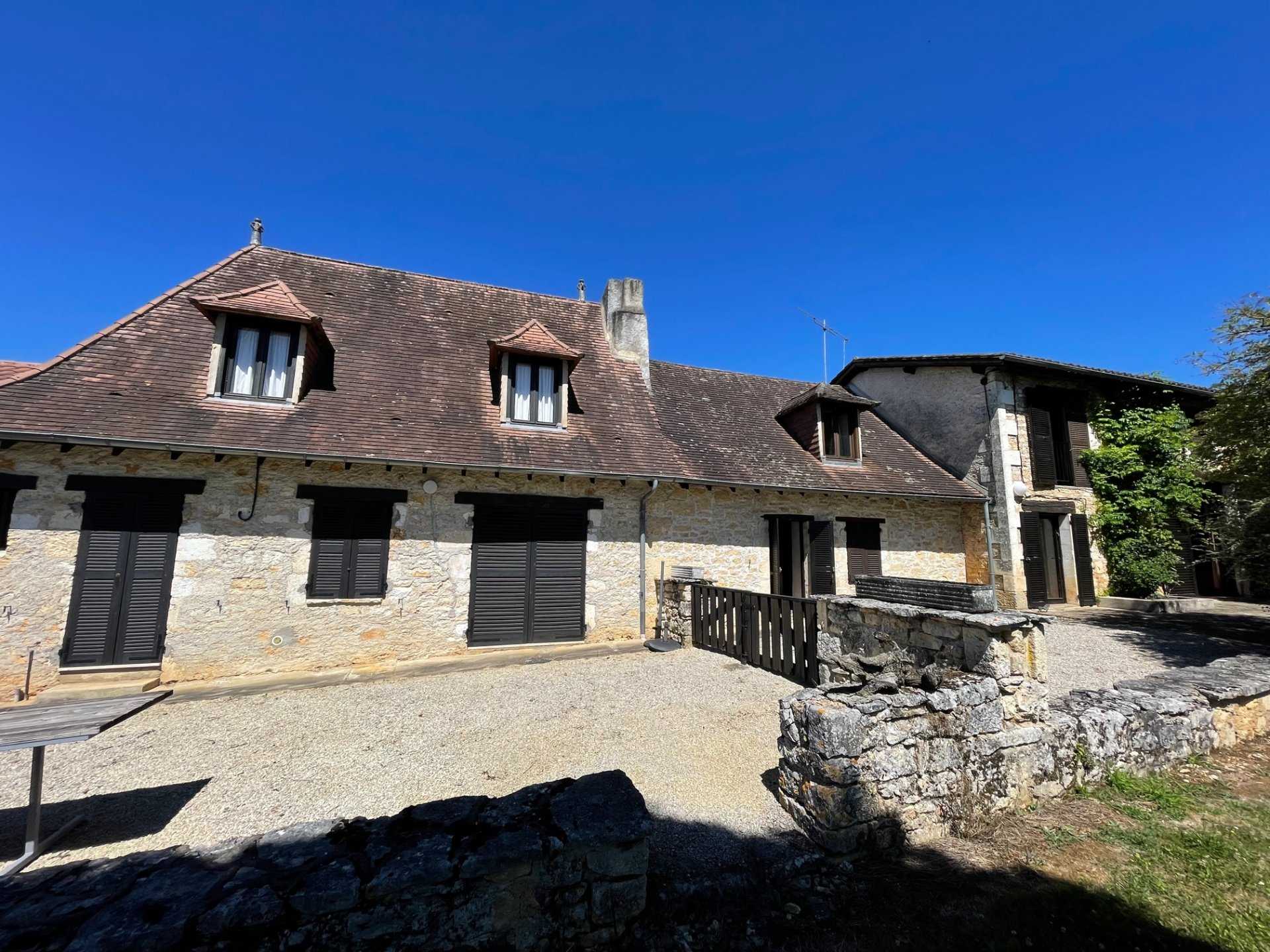 Rumah di Savignac-les-Eglises, Nouvelle-Aquitaine 10994073
