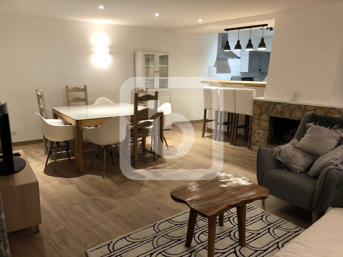 Condominium dans Chateauneuf-Grasse, Provence-Alpes-Cote d'Azur 10994092