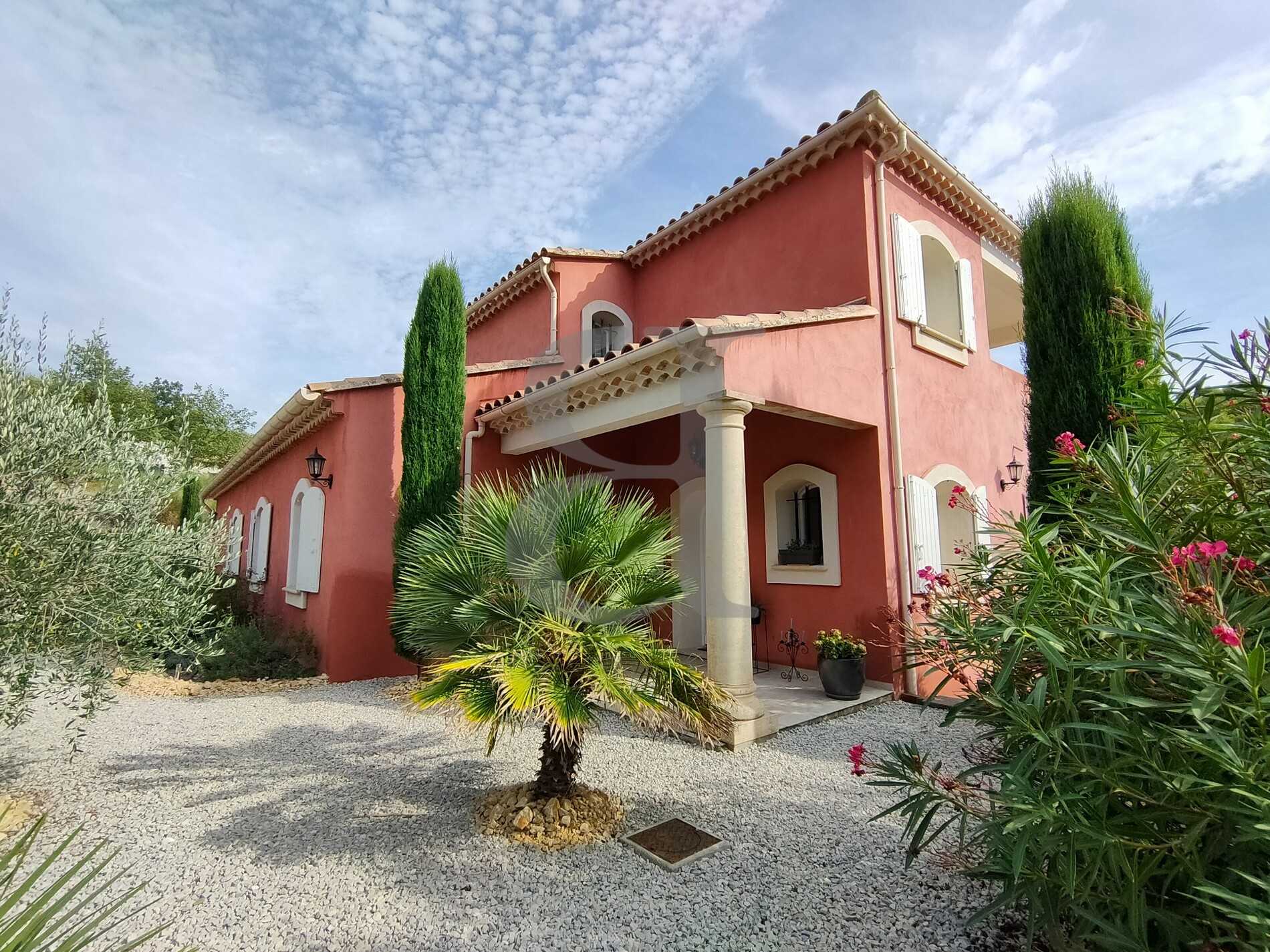 Huis in Vaison-la-Romaine, Provence-Alpes-Côte d'Azur 10994572