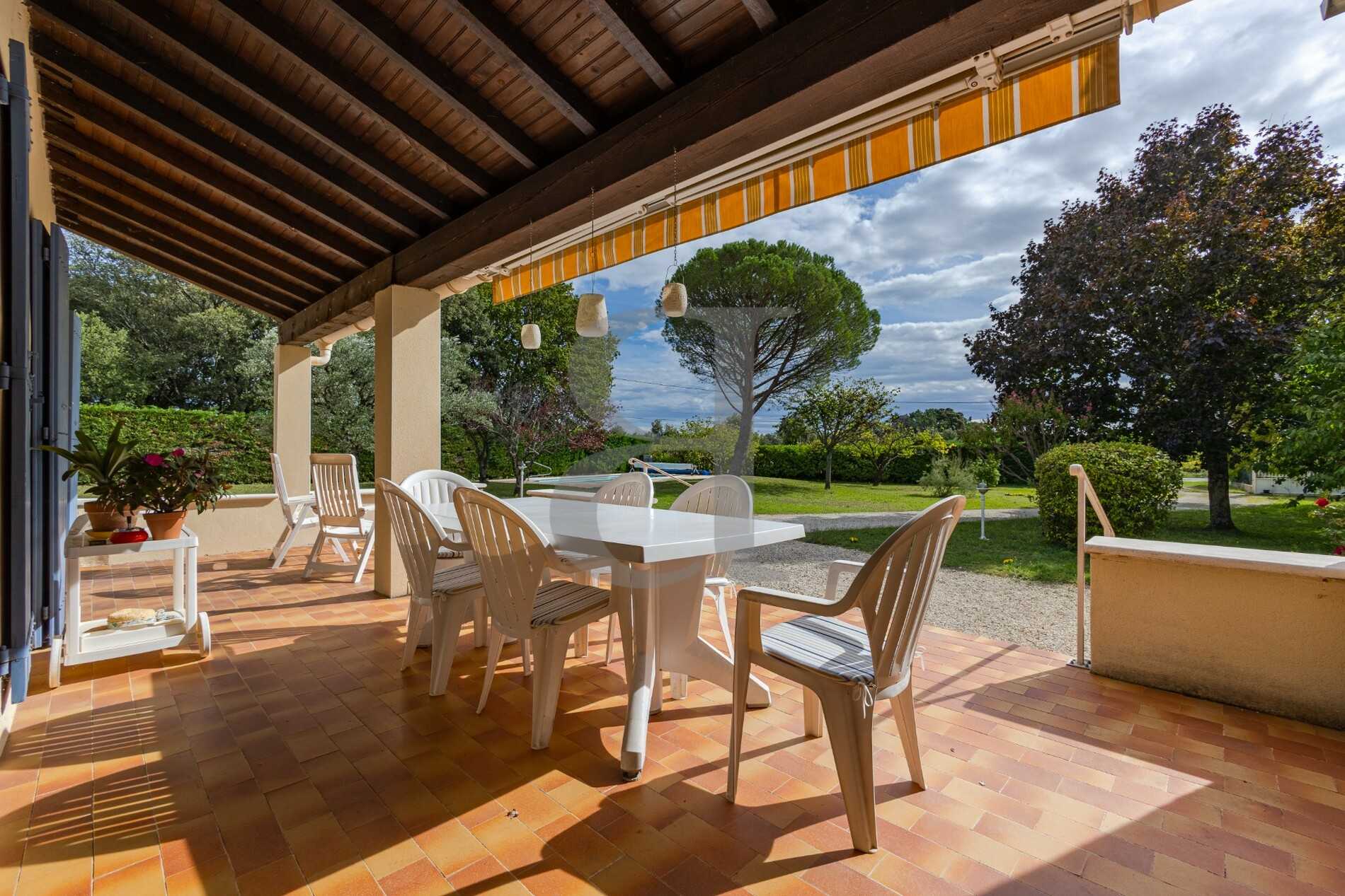 Rumah di Visa, Provence-Alpes-Cote d'Azur 10994758