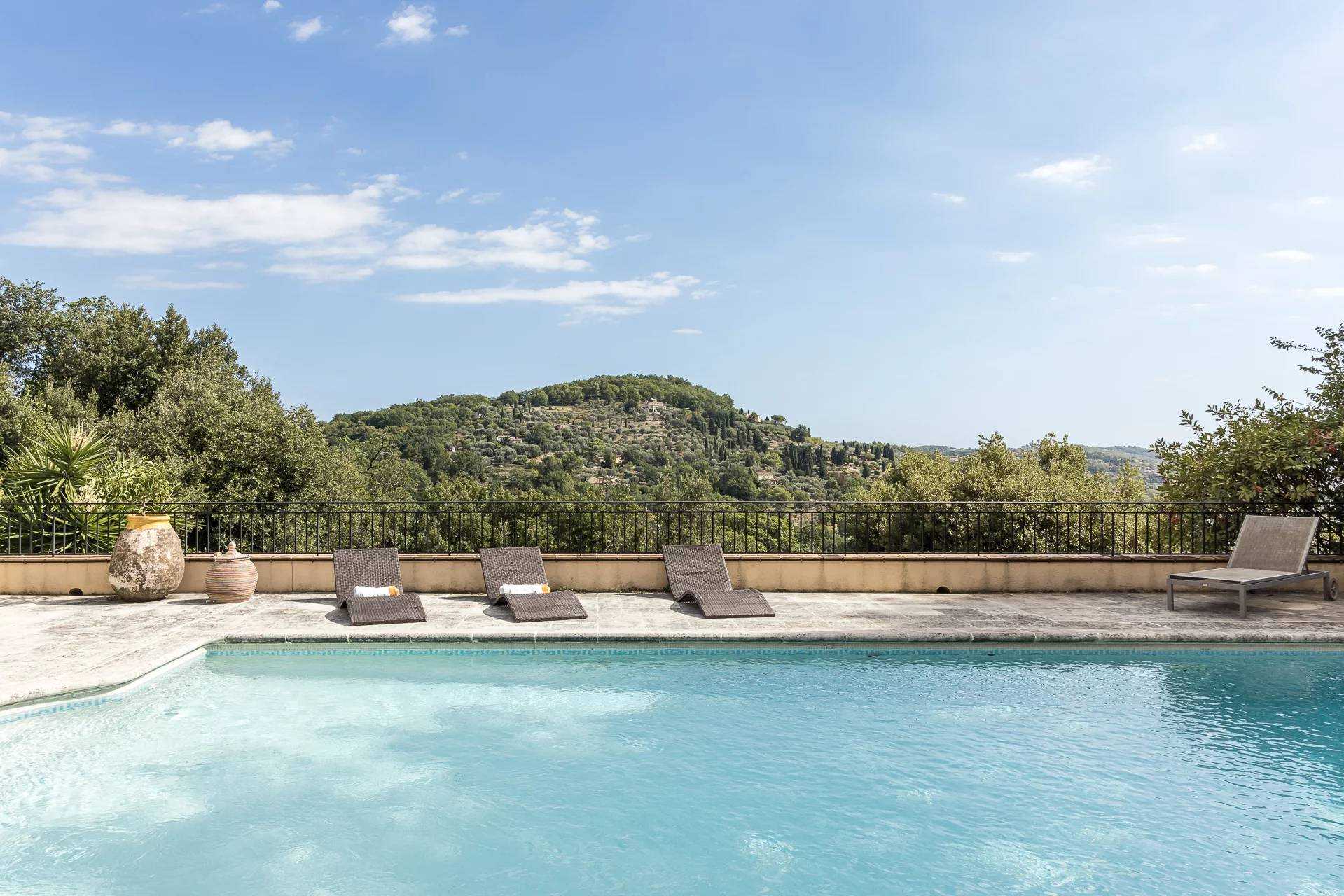 Rumah di Magagnosc, Provence-Alpes-Cote d'Azur 10994786